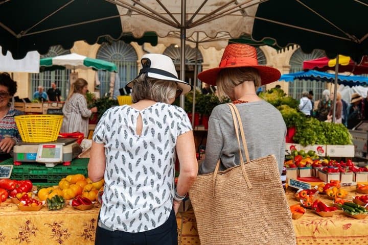 Market & Perched Villages of the Luberon Day Trip from Marseille