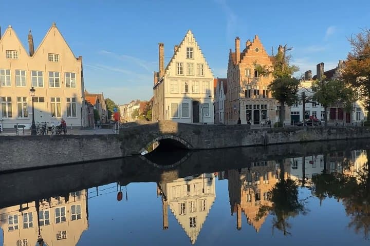 Private Guided Day Tour to Bruges and Brussels from Paris