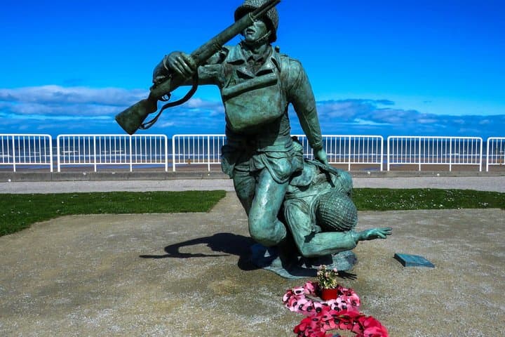 From Paris: Private Full-Day Tour of the D-Day Beaches