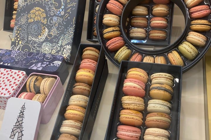 Must do in Paris: Chocolate and pastry tour in the Marais