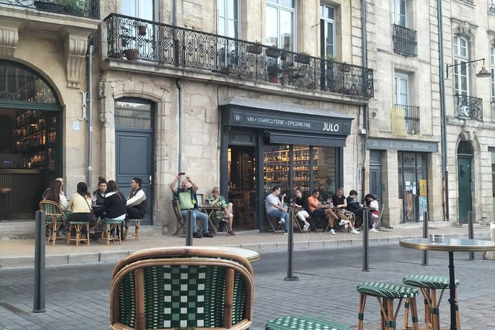 Bordeaux Food Tour AM + Saint-Émilion Tasting Trip PM