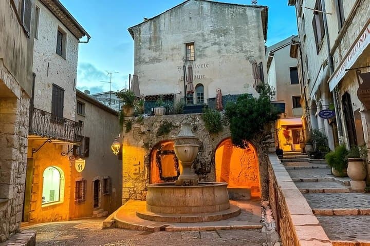 Art and Perfume Discovery in Riviera