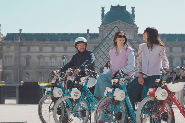 Electric Vintage Solex Tour – Louvre, Palais Royal & Concorde