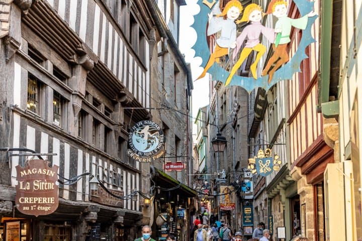 Mont Saint Michel from Cherbourg | Private Tour | Guide Optional