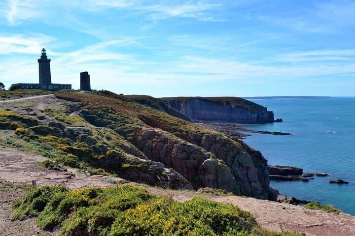 Étretat and Honfleur Normandy coast Private DayTrip from Paris