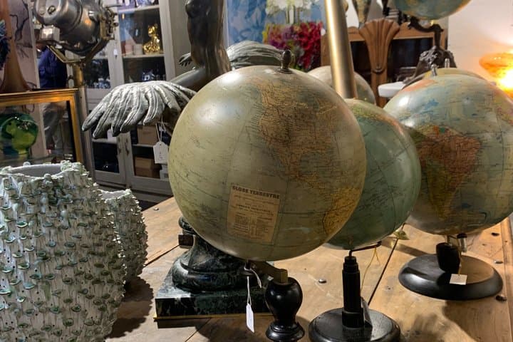 Private Tour of the Famous Paris Flea Markets