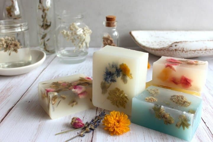 Paris 6 Mini Botanical Soaps Making Workshop