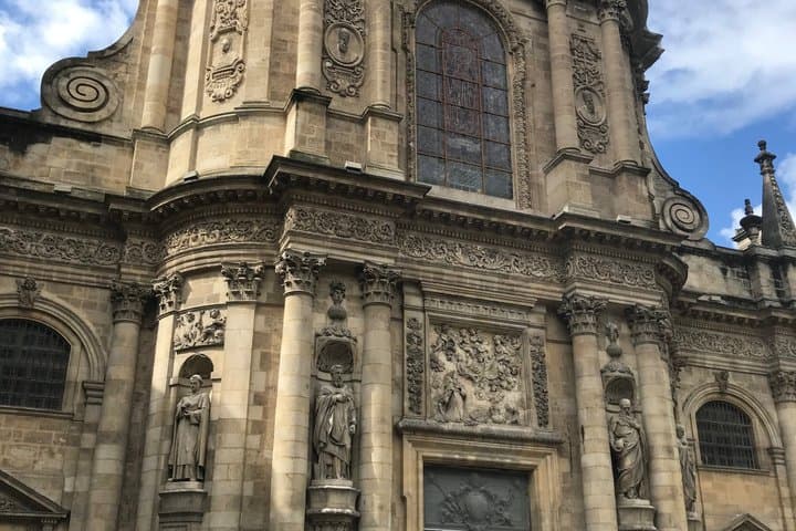 BordeauxPrivate Tour in Spanish Goya and its Secrets