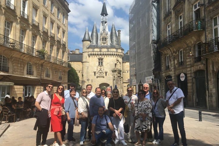 BordeauxPrivate Tour in Spanish Goya and its Secrets