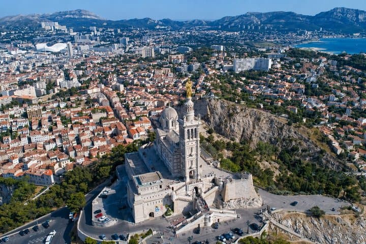 Marseille Scenic Highlights: Private Half-Day with Official Guide