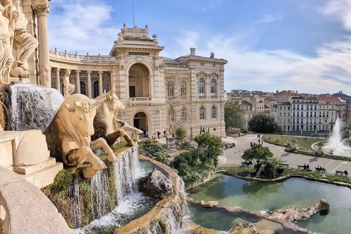 Marseille Scenic Highlights: Private Half-Day with Official Guide