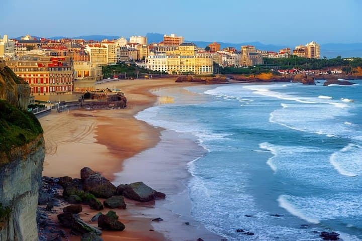 Bayonne and Biarritz half-day guided tour in the Basque Country