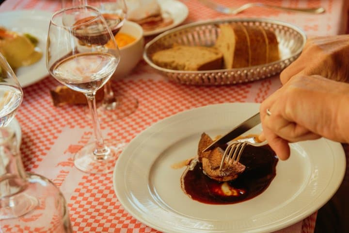 NEW Paris Food Tour by the Eiffel Tower: VIP Dinner & Champagne
