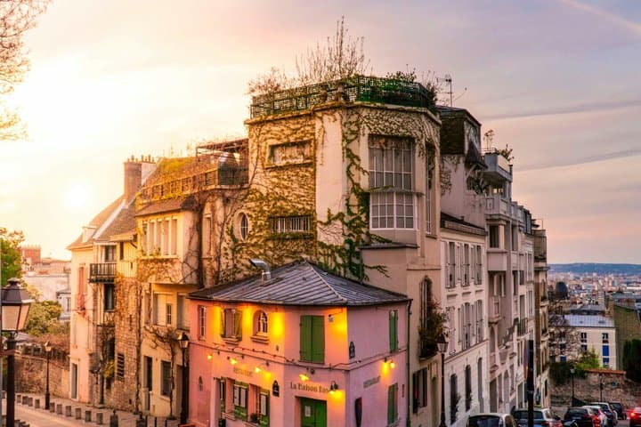 Montmartre and Sacre-Coeur Walking Tour