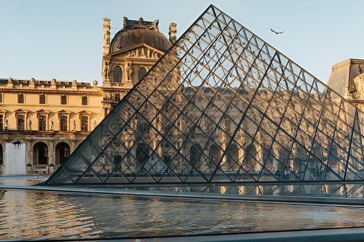 Louvre Museum Semi Private Guided Tour