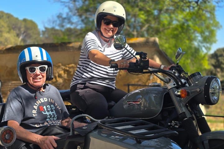 From Marseille : Sidecar Wine Tour to Cassis and Bandol
