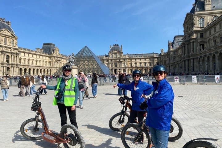 Guided tour of Paris by electric scooter. A fun and unique ride