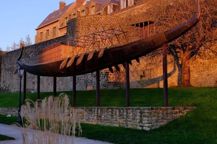Discover all Boulogne sur Mer and the small resort of Wimereux