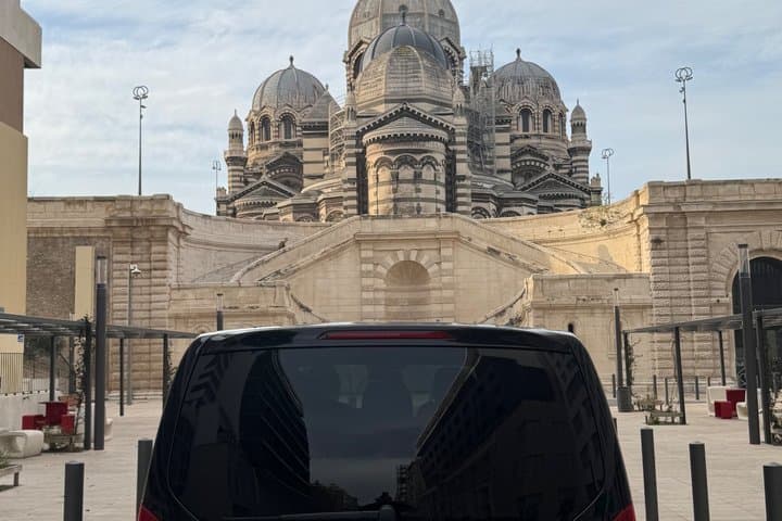 Premium Electric Van Excursions Marseille and Cassis