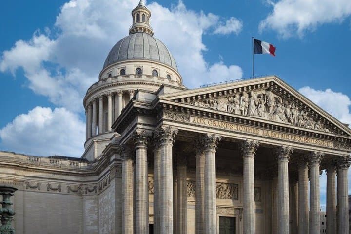 Paris Highlights by Day and Salsa by Night