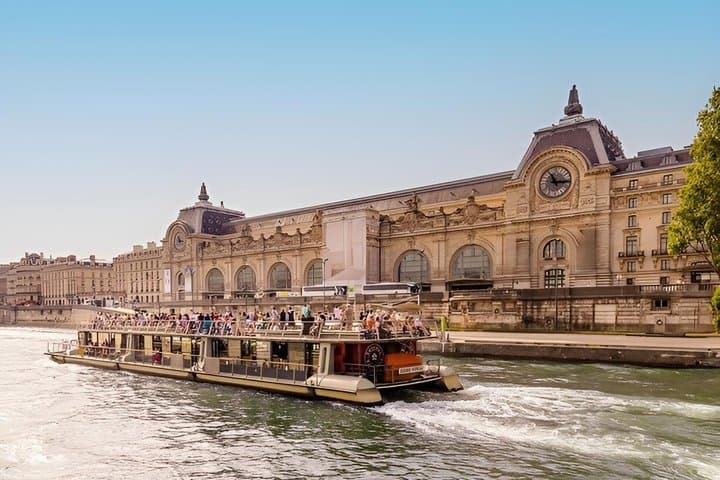 Paris Seine River Sightseeing Cruise with Audio Guide