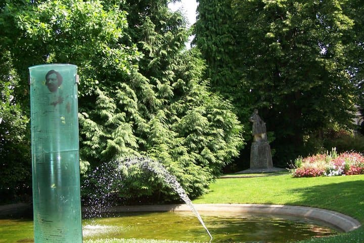 Tours Belle Epoque and Balzac Walking Tour