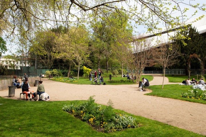 Tours Belle Epoque and Balzac Walking Tour