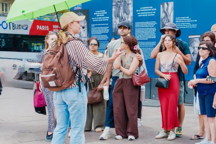 Free Tour of the Historic Center of Paris in Spanish