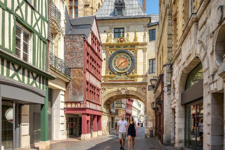Hello Rouen: 2-Hour Intro City Walk with Local Guide