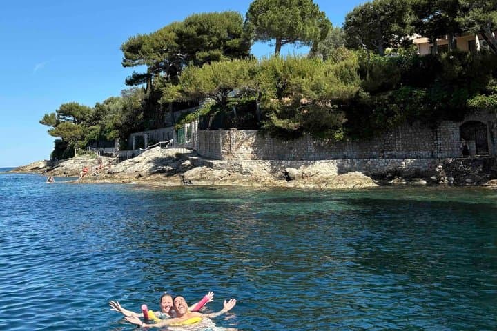 Cagnes : Snorkeling & Scenic Swim Stop to Cap d' Antibes