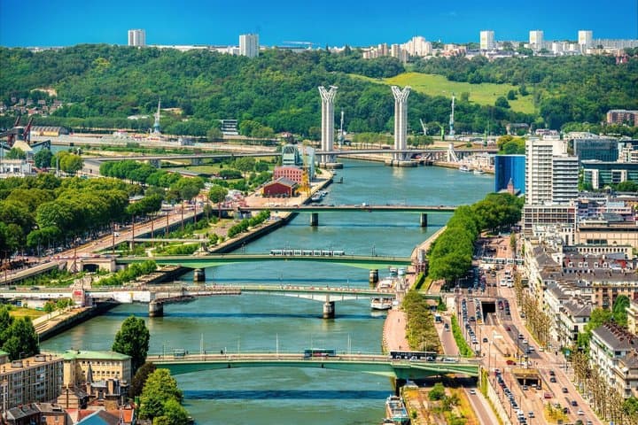 Hello Rouen: 2-Hour Intro City Walk with Local Guide