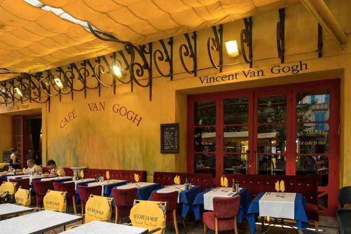 TOP Arles : Private guided tour with your mobile