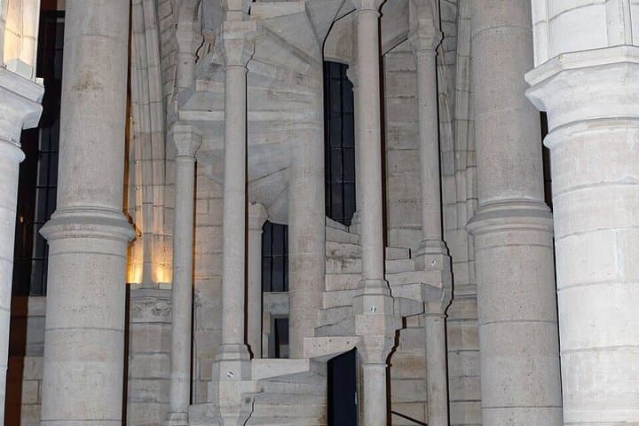 Conciergerie Paris Entry Tickets with Audio Guide Tablet
