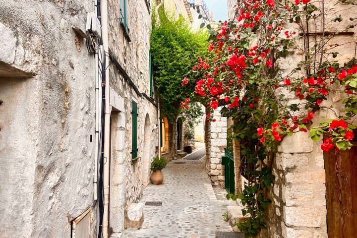 Private Tour of Saint Paul de Vence with Pierre