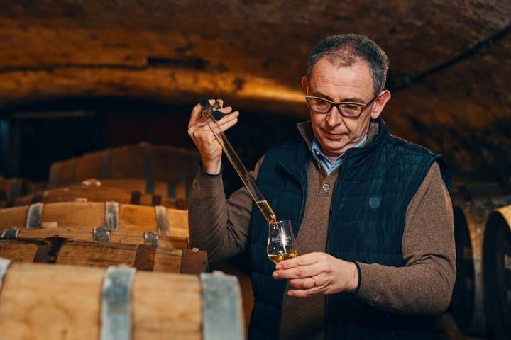 Grand Tour from field to bottle