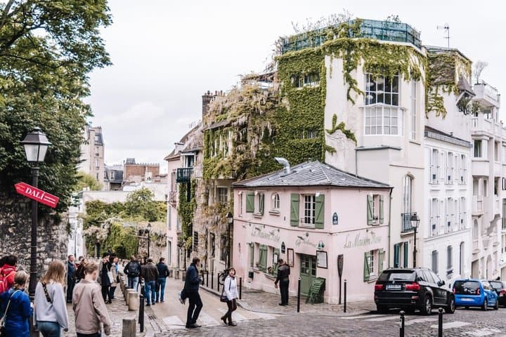 Paris Private & Personalized Full-Day Tour with a Local Guide