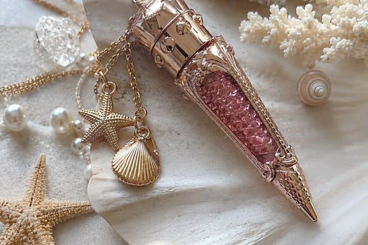 Create Your Own Lip Gloss Jewelry Necklace in Paris