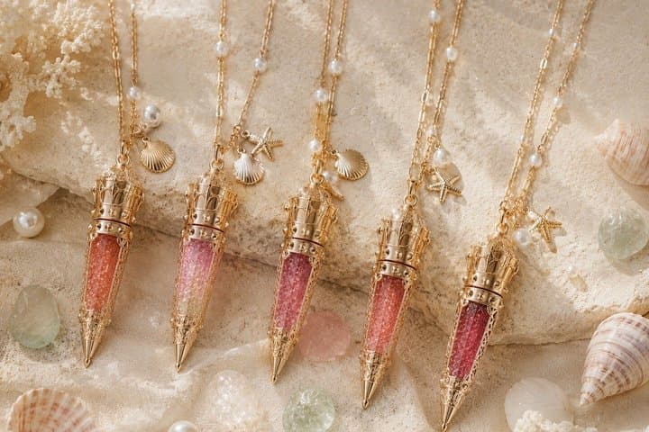 Create Your Own Lip Gloss Jewelry Necklace in Paris