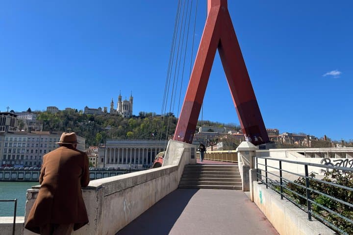 Intro to Lyon Dynamic Walking Tours with Local Guide