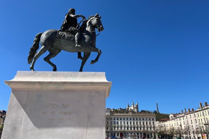 Intro to Lyon Dynamic Walking Tours with Local Guide