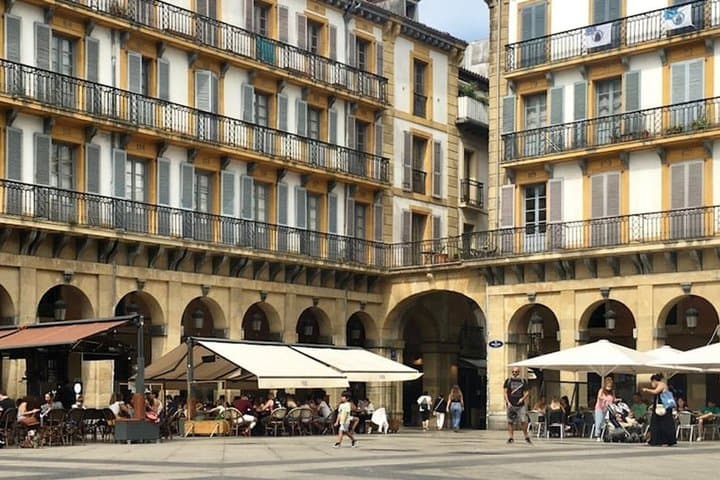 San Sebastián Guided Full Day Trip Hotel Pickup from Biarritz