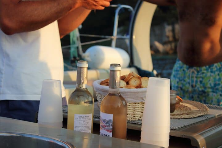 Sunset Sailing Cruise with aperitif at the Island