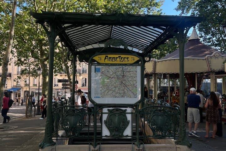 Women of Montmartre: Artists, Icons & Women shaping Paris today