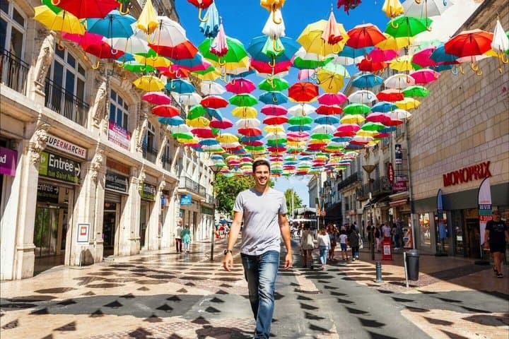 Hello Saumur: Private 2-Hour Intro City Walk with Local Guide