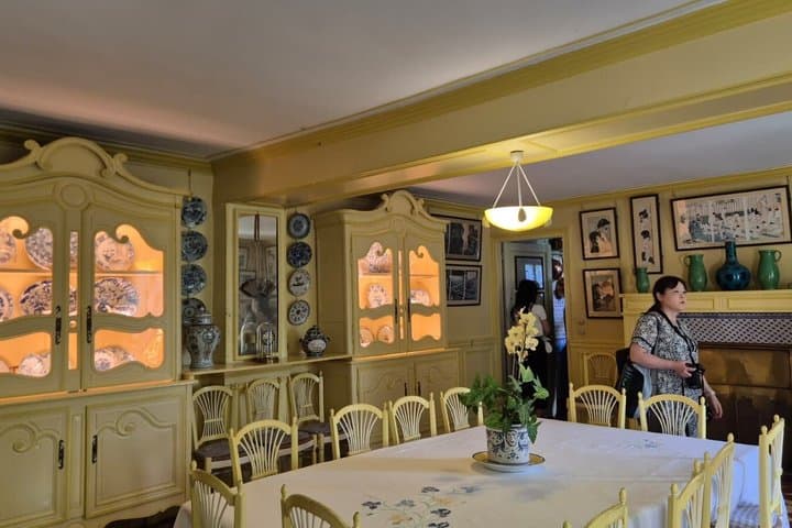 Giverny & Versailles Day Trip From Paris with Professional Guide