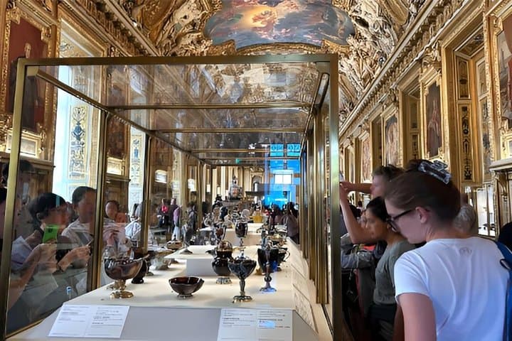 Louvre Semi Private Guided Tour