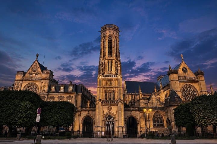 Paris Dark History Legend and Conspiracy Exclusive Walking Tour
