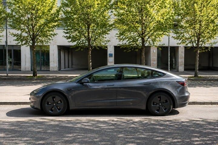 CDG Airport : Private Transfer to/from Paris City