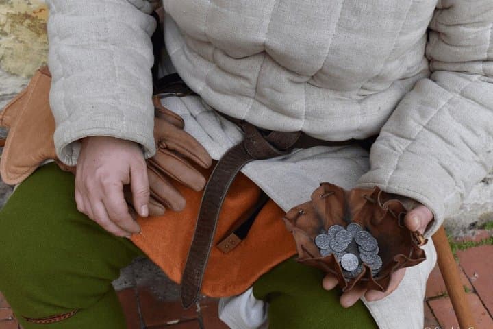 Unusual guided tour of immersion tours in the Middle Ages