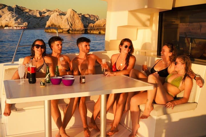 Marseille sunset catamaran in Friuli with aperitif